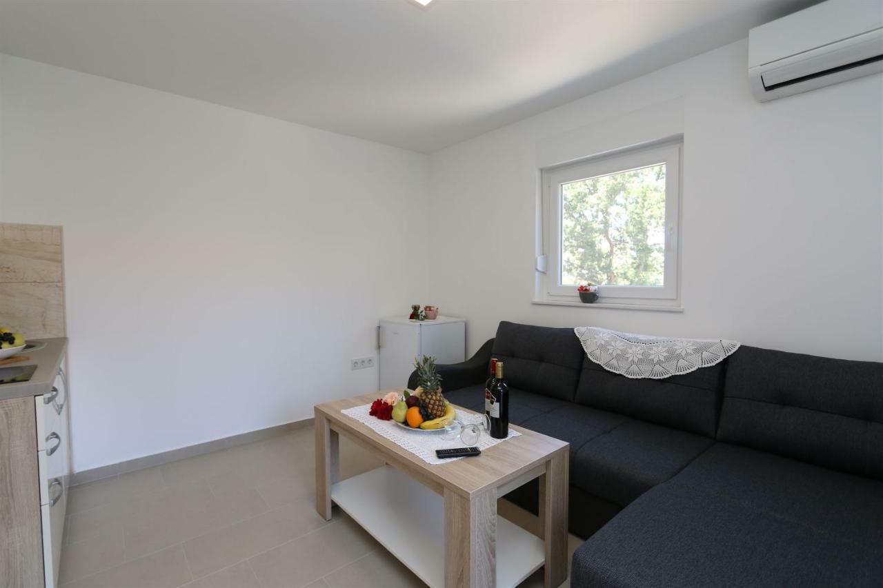 Apartments Maric-Hlapa Soline  Bagian luar foto